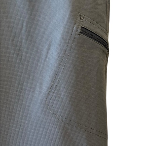 Eddie Bauer Rip Stop Crop Pants size 12 - Picture 12 of 16